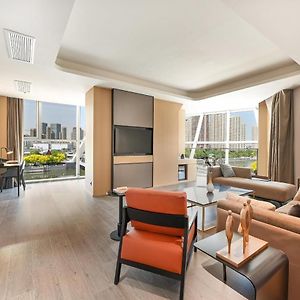Atour Hotel Tianjin Eye